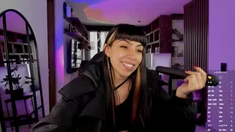 Sara online show from March 3, 9:53 pm