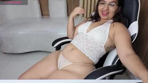 Online 800 to 1400 online show from October 3, 2:52 am