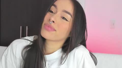 Sara online show from October 31, 8:43 pm