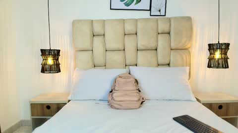 sarablonde_t online show from May 8, 3:39 pm