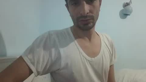 Snapshot of saraclit chatting on January 12, 10:43 pm pass kika online show from January 12, 10:43 pm