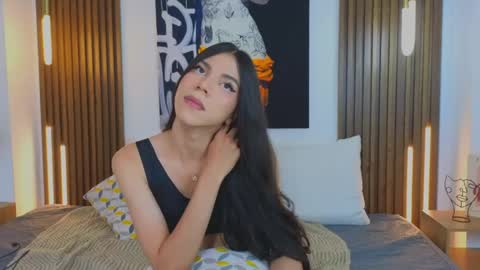 Sara online show from April 29, 7:53 pm