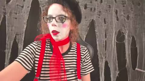 Snapshot of saradesirexo chatting on October 14, 12:50 pm Sara Desire online show from October 14, 12:50 pm