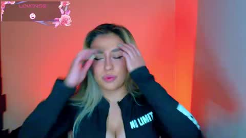 saradiazxxx online show from June 13, 4:21 am