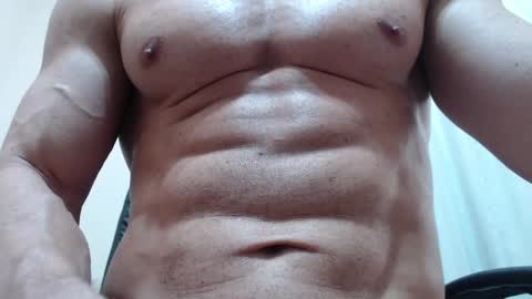 saradorj92 online show from October 14, 10:38 am