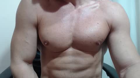 saradorj92 online show from February 18, 11:55 pm