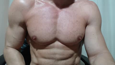 saradorj92 online show from March 31, 12:45 am