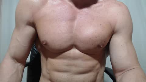 saradorj92 online show from April 11, 5:01 am