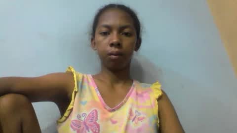 sarah146341 online show from April 14, 5:13 am