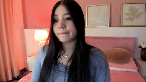 sarah__hills online show from September 18, 1:02 pm