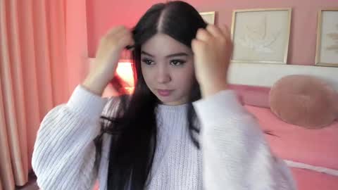 sarah__hills online show from September 19, 1:56 pm