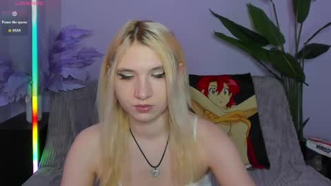 Sarah online show from March 31, 3:08 am