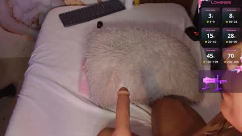 Sarah  online show from October 17, 2:19 pm