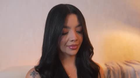       online show from December 3, 9:35 pm