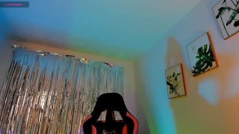 INSTAGRAM...sarah22 p online show from February 2, 10:28 pm