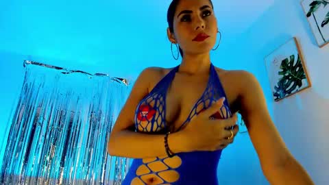 INSTAGRAM...sarah22 p online show from February 24, 12:20 am