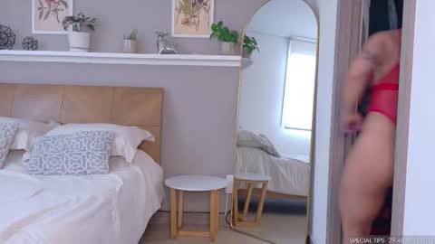 sarah_rayy online show from March 8, 6:44 pm