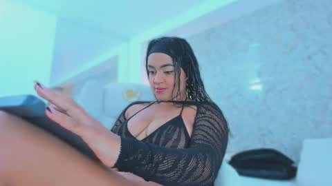 Snapshot of sarah_sanz chatting on October 20, 12:05 pm sarah online show from October 20, 12:05 pm