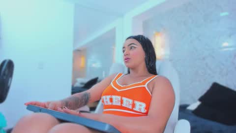 Snapshot of sarah_sanz chatting on October 27, 12:09 pm sarah online show from October 27, 12:09 pm