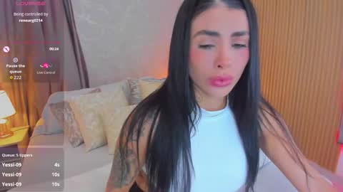 Sarah online show from October 15, 8:42 pm