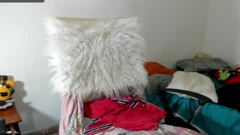 Snapshot of sarah_sweett chatting on January 18, 5:11 am Sarah online show from January 18, 5:11 am