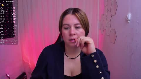 Sarah online show from February 3, 6:22 am