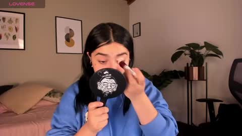   online show from December 15, 1:43 pm