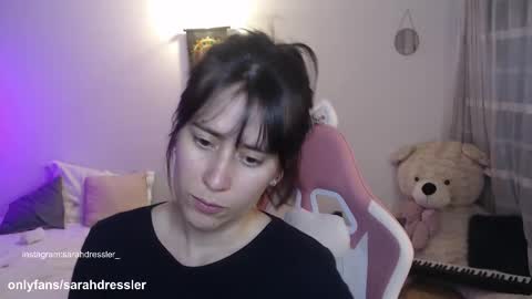Snapshot of sarahdressler chatting on September 16, 1:17 am sarahdressler online show from September 16, 1:17 am