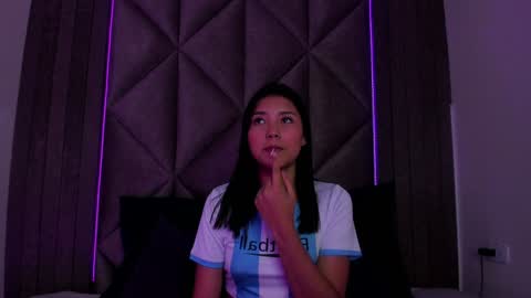 Sarah Evans online show from January 15, 7:34 pm