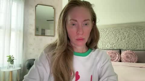 Snapshot of sarahgiroux86 chatting on July 5, 6:26 pm Sarah online show from July 5, 6:26 pm