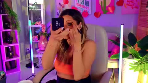 Divine Sarah NONUDE model online show from March 26, 12:55 pm