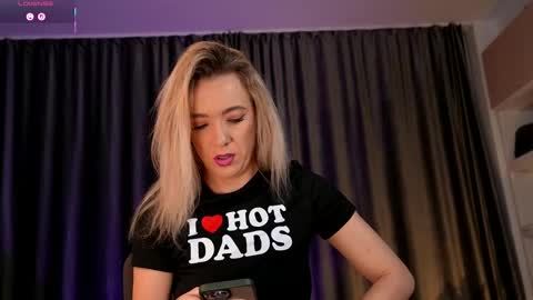 Snapshot of sarahjadore chatting on January 10, 7:37 pm Sarahjadore online show from January 10, 7:37 pm