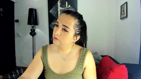  SARAHJEY     online show from April 10, 5:17 pm