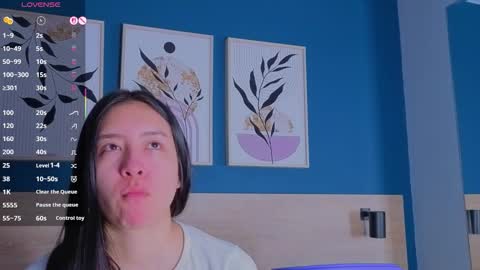 Snapshot of sarahmiler_ chatting on October 20, 11:43 am Sarah online show from October 20, 11:43 am