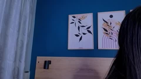 Snapshot of sarahmiler_ chatting on October 21, 11:55 am Sarah online show from October 21, 11:55 am