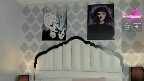 Snapshot of sarahmiler_ chatting on October 27, 8:02 pm Sarah online show from October 27, 8:02 pm