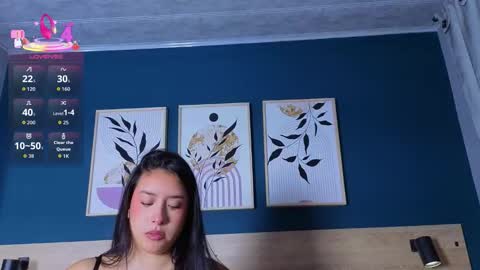 Snapshot of sarahmiler_ chatting on November 18, 7:51 pm Sarah online show from November 18, 7:51 pm