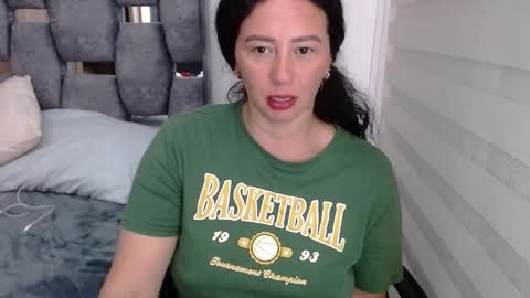 Lia online show from December 2, 3:25 pm