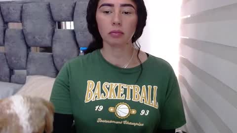 Lia online show from December 31, 6:02 pm