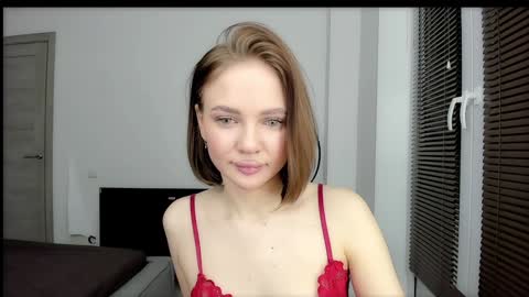 Snapshot of sarahphyllis chatting on December 27, 9:00 pm sarahphyllis online show from December 27, 9:00 pm