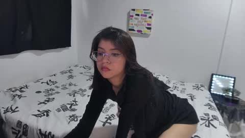 Snapshot of sarahsmitt chatting on November 20, 7:02 pm Sarah online show from November 20, 7:02 pm