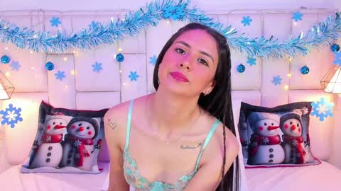 SARAH online show from December 13, 2:38 pm