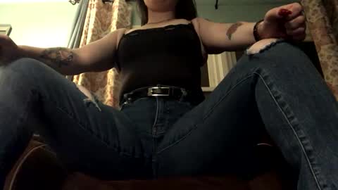 sarahsweetie17 online show from November 24, 3:28 am