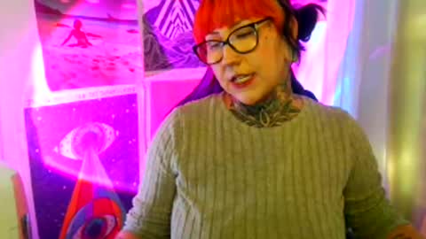 Sarah T online show from October 9, 10:30 pm