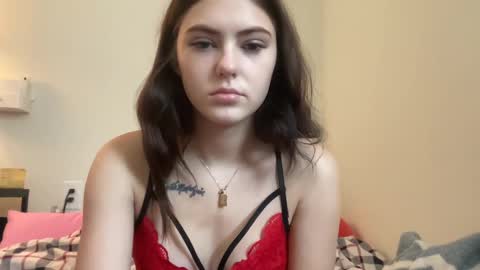 SarahxOliver online show from December 23, 3:23 pm