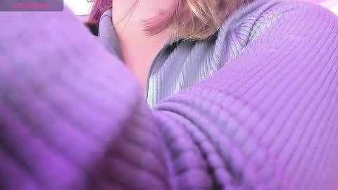 Snapshot of saralolo420 chatting on February 11, 12:48 am sara online show from February 11, 12:48 am