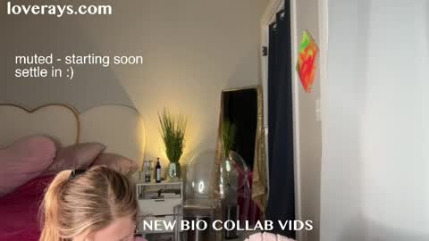 Back from Vacay  Follow for more here  online show from April 14, 3:12 am