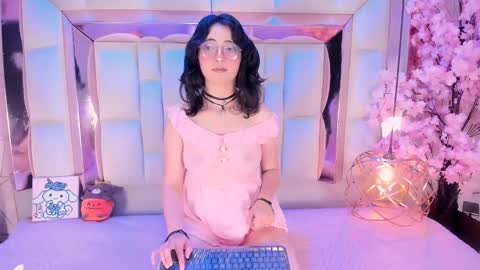 sara  online show from November 15, 6:22 am