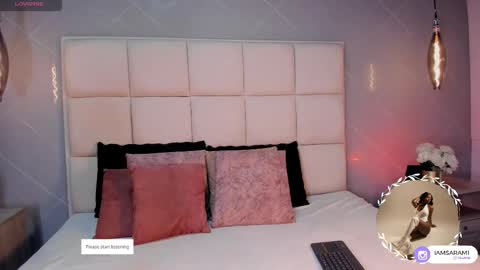 Snapshot of saramonroe1 chatting on November 8, 11:32 am Sara online show from November 8, 11:32 am