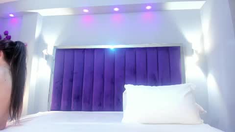 Sara   online show from October 14, 10:43 pm